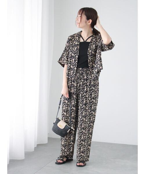 Te chichi TERRASSE（テチチテラス）の「【接触冷感】ホルターネックタンクトップ（タンクトップ・レディース・ブラック/オフホワイト/キナリ・F）」の5枚目の写真