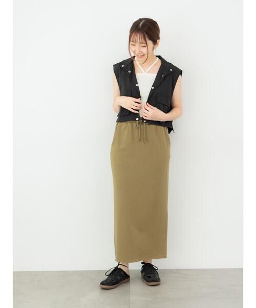 Te chichi TERRASSE（テチチテラス）の「【接触冷感】ホルターネックタンクトップ（タンクトップ・レディース・ブラック/オフホワイト/キナリ・F）」の11枚目の写真