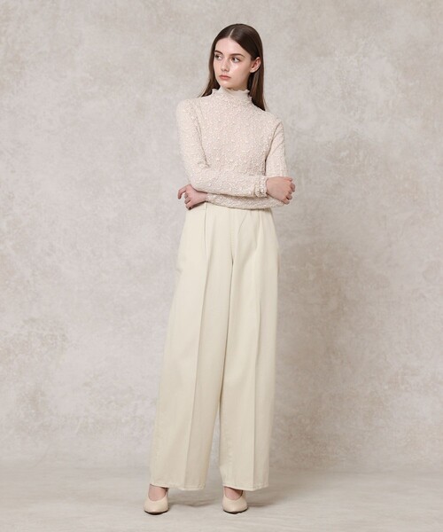 ANAYI（アナイ）の「ストレッチレースモックネック プルオーバー（Tシャツ/カットソー・レディース・ライトベージュ/オフホワイト/ブラック・38/36）」の6枚目の写真