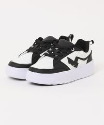 ASBee（アスビー）の「MADFOOT! マッドフット キッズ ボリュームソールコートスニーカー【軽量/幅広3E】厚底 子供靴 250021（スニーカー）」