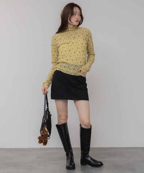 HEILIS(ヘイリス)の「花柄リバティプリントメローカットソー/プリント柄 メロー ハイネック 長袖 カットソー イエロー ホワイト アイボリー 韓国 ガーリー シティガール 春服 秋服 冬服 レイヤード(Tシャツ/カットソー・レディース・オフホワイト/イエロー・FREE)」の10枚目の写真