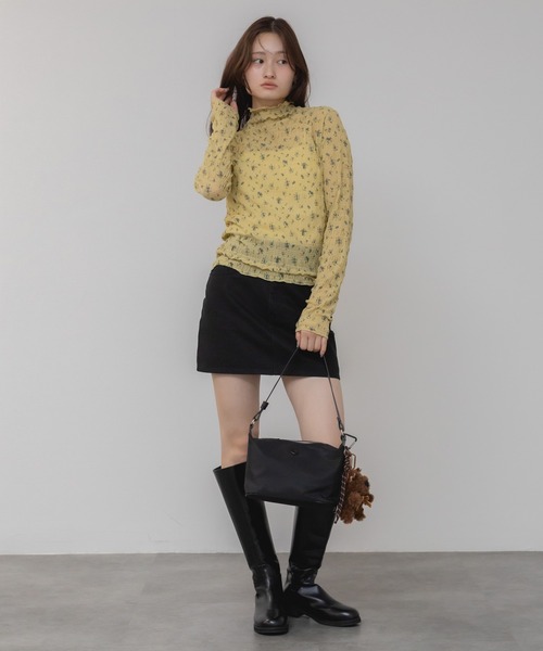 HEILIS(ヘイリス)の「花柄リバティプリントメローカットソー/プリント柄 メロー ハイネック 長袖 カットソー イエロー ホワイト アイボリー 韓国 ガーリー シティガール 春服 秋服 冬服 レイヤード(Tシャツ/カットソー・レディース・オフホワイト/イエロー・FREE)」の11枚目の写真
