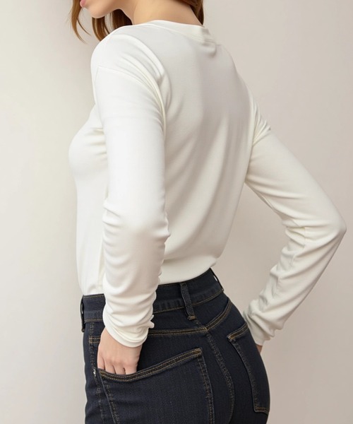 cammie(キャミー)の「シンプルフィットロンT(Tシャツ/カットソー・レディース・ベージュ/ダークグレー/ブラック/ブラウン/ホワイト・LARGE/MEDIUM)」の7枚目の写真