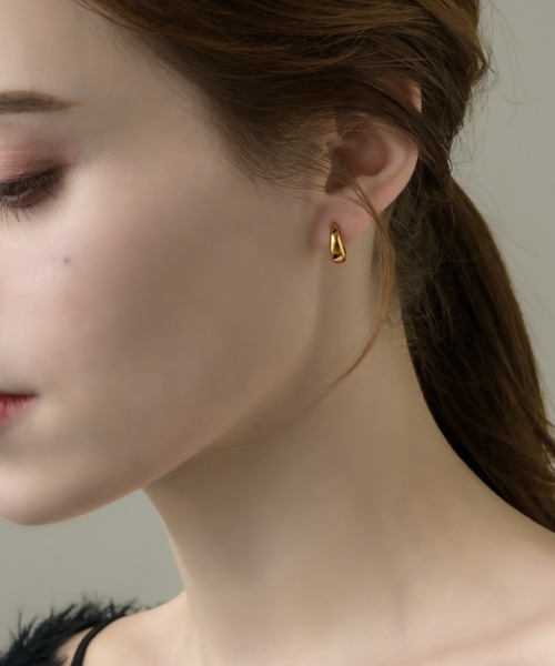 muku(ムク)の「PIERCE/DROP HOOP(ピアス(両耳用)・レディース・シルバー/ゴールド・FREE)」の8枚目の写真