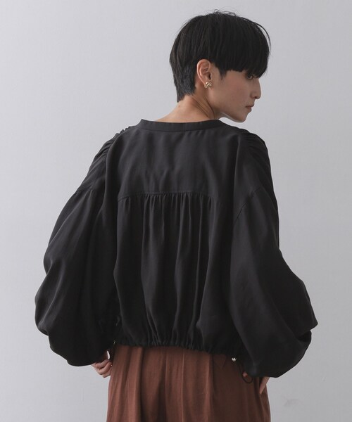 OPAQUE.CLIP（オペークドットクリップ）の「シアーランタンスリーブブルゾン【洗濯機洗い可】（ブルゾン・レディース・ブラック/アイボリー・42/40/38）」の12枚目の写真