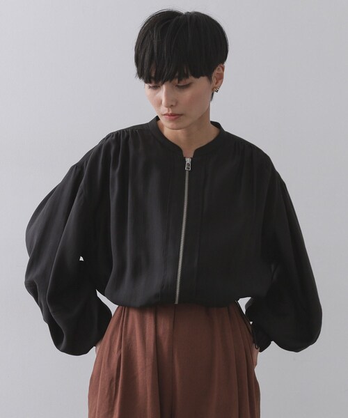 OPAQUE.CLIP（オペークドットクリップ）の「シアーランタンスリーブブルゾン【洗濯機洗い可】（ブルゾン・レディース・ブラック/アイボリー・42/40/38）」の3枚目の写真