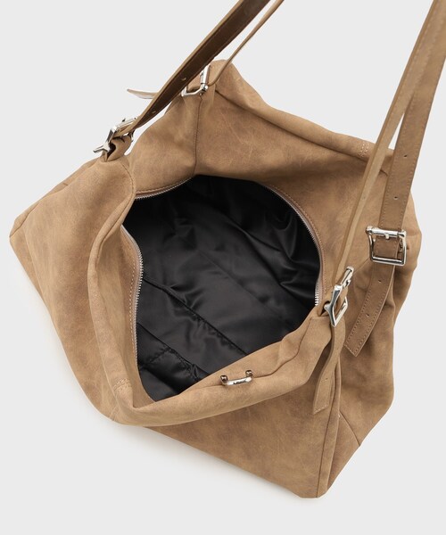 tk.TAKEO KIKUCHI(ティーケータケオキクチ)の「デフォーメッドボストンBAG(ボストンバッグ・メンズ・ブラック/ブラウン系1・00)」の13枚目の写真