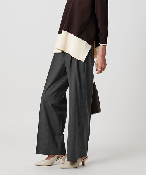 UNITED ARROWS(ユナイテッドアローズ)の「トロピカル 2タック ワイドパンツ ストレッチ(スラックス・レディース・ダークブラウン/モカ/ブラック/ダークグレー/その他9・34/36/38/40)」の3枚目の写真