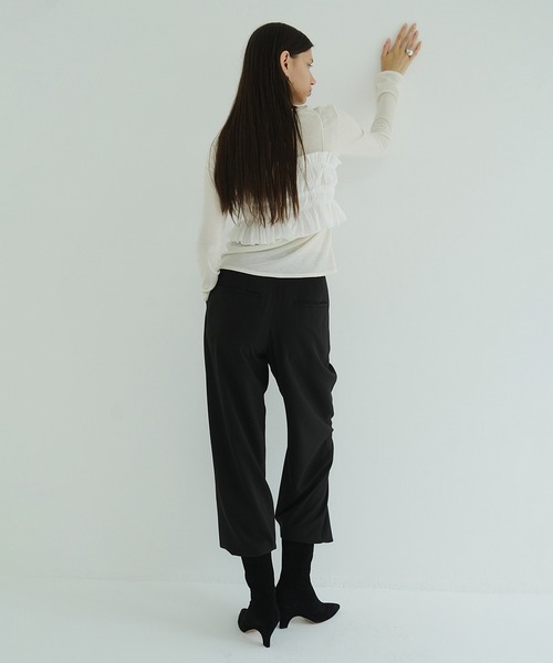 CLANE（クラネ）の「BASIC TUCK PANTS（スラックス・レディース・ブラック/アイボリー/ミント・1/0/2）」の13枚目の写真