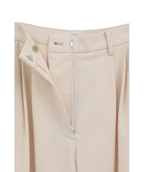 BASIC TUCK PANTS（スラックス）｜CLANE（クラネ）のファッション通販