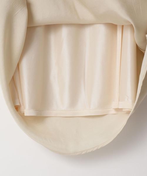 LOWRYS FARM（ローリーズファーム）の「フィブリルサテンスカート　581057（スカート・レディース・アイボリー/チャコールグレー/ブラウン・LARGE/MEDIUM/SMALL）」の9枚目の写真