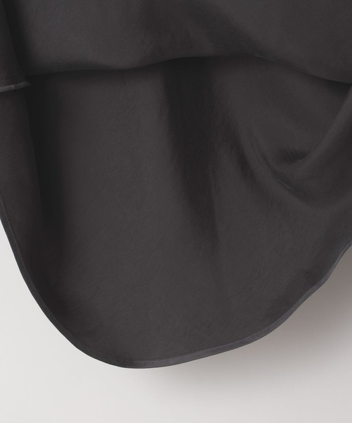 LOWRYS FARM（ローリーズファーム）の「フィブリルサテンスカート　581057（スカート・レディース・アイボリー/チャコールグレー/ブラウン・LARGE/MEDIUM/SMALL）」の10枚目の写真