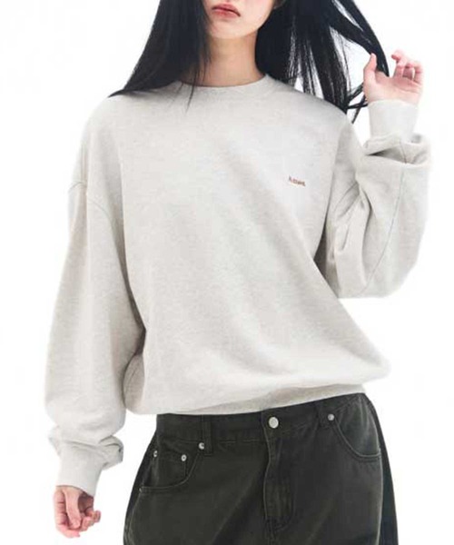 AMESWORLDWIDE(アメスワールドワイド)の「A'GEM/9 × .kom 『AMESWORLDWIDE/アメスワールドワイド』 BASIC SMALL LOGO SWEATSHIRT/ベーシック スモールロゴスウェットシャツ(スウェット・レディース・アイボリー/ネイビー/ブラウン・L/M)」の2枚目の写真