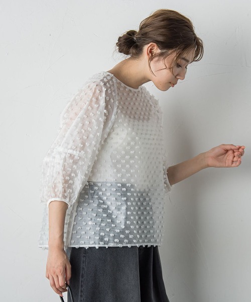 Droite lautreamont(ドロワットロートレアモン)の「ポンポンジャガードブラウス≪洗濯機で洗える≫(シャツ/ブラウス・レディース・オフホワイト/ブラック・M)」の5枚目の写真