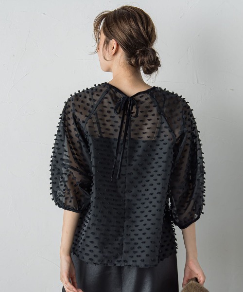 Droite lautreamont(ドロワットロートレアモン)の「ポンポンジャガードブラウス≪洗濯機で洗える≫(シャツ/ブラウス・レディース・オフホワイト/ブラック・M)」の22枚目の写真