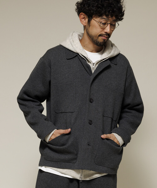 FREAK'S STORE（フリークスストア）の「ウォッシャブル スウェットライク ニット カバーオール/静電気ケア（カーディガン/ボレロ・メンズ・チャコールグレー/ブラウン/ブラック・MEDIUM/LARGE）」の2枚目の写真