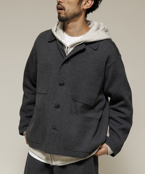 FREAK'S STORE（フリークスストア）の「ウォッシャブル スウェットライク ニット カバーオール/静電気ケア（カーディガン/ボレロ・メンズ・チャコールグレー/ブラウン/ブラック・MEDIUM/LARGE）」の6枚目の写真