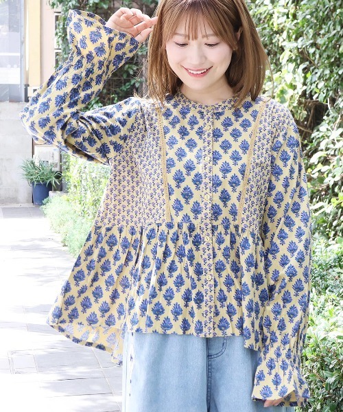 チチカカ（チチカカ）の「ブーケブラウス（シャツ/ブラウス・レディース・ネイビー/マスタード・FREE）」の2枚目の写真