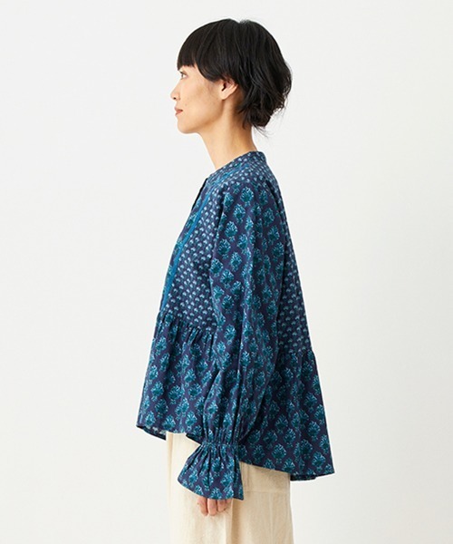 チチカカ（チチカカ）の「ブーケブラウス（シャツ/ブラウス・レディース・ネイビー/マスタード・FREE）」の7枚目の写真