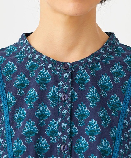 チチカカ（チチカカ）の「ブーケブラウス（シャツ/ブラウス・レディース・ネイビー/マスタード・FREE）」の9枚目の写真