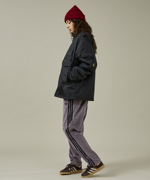 adidas(アディダス)の「【adidas / アディダス】VELOUR SST PANT / ベロア SST パンツ(その他パンツ・メンズ・ブラック/チャコールグレー/ダークネイビー・M/L)」の15枚目の写真