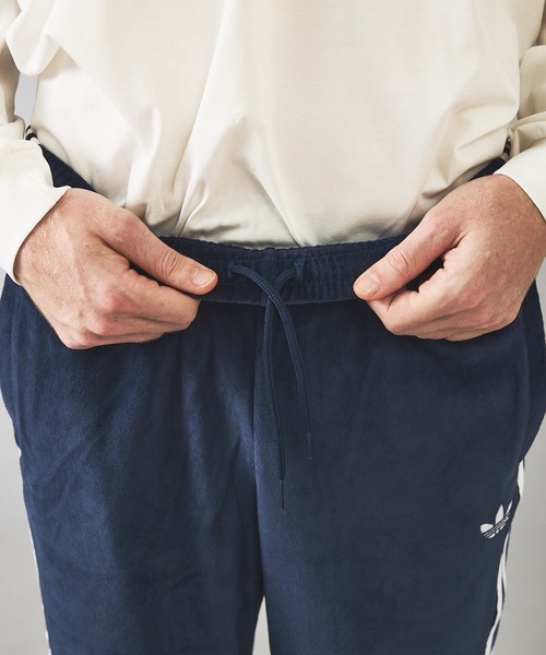 adidas(アディダス)の「【adidas / アディダス】VELOUR SST PANT / ベロア SST パンツ(その他パンツ・メンズ・ブラック/チャコールグレー/ダークネイビー・M/L)」の8枚目の写真