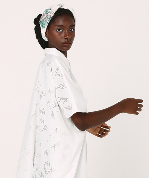 bedsidedrama(ベットサイドドラマ)の「Dancing Lace poncho shirt(シャツ/ブラウス・レディース・ホワイト/ブラック・1)」の2枚目の写真