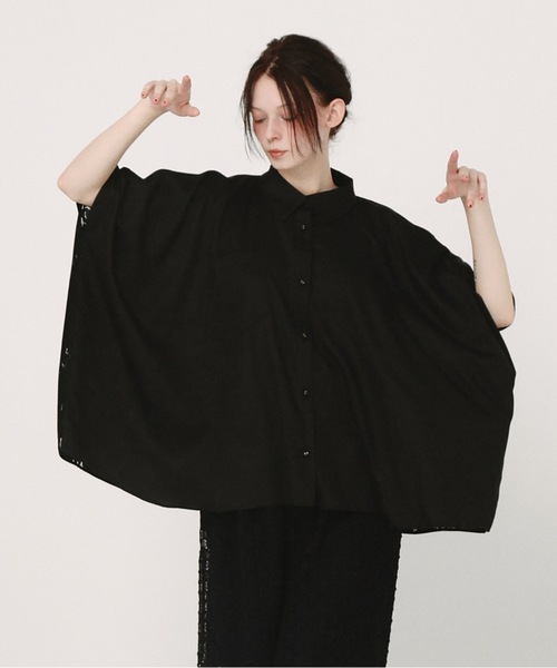 bedsidedrama(ベットサイドドラマ)の「Dancing Lace poncho shirt(シャツ/ブラウス・レディース・ホワイト/ブラック・1)」の1枚目の写真
