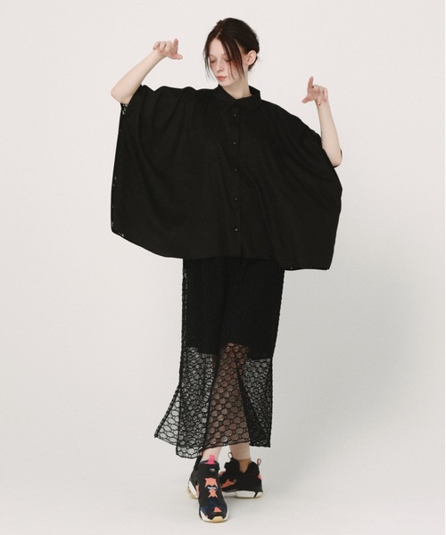 bedsidedrama(ベットサイドドラマ)の「Dancing Lace poncho shirt(シャツ/ブラウス・レディース・ホワイト/ブラック・1)」の6枚目の写真