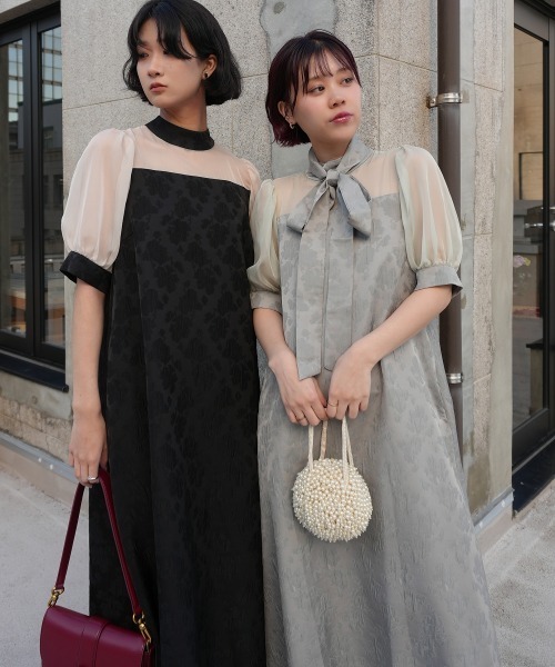 Jolie et Jolie（ジョリーエジョリー）の「マルチwayリボンボウタイ付きジャガードワンピース【低身長サイズS有り]（ドレス・レディース・セージグリーン/ブラウン/ブラック×ベージュ・S/M/L/LL）」の2枚目の写真