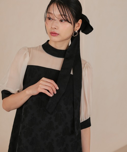 Jolie et Jolie（ジョリーエジョリー）の「マルチwayリボンボウタイ付きジャガードワンピース【低身長サイズS有り]（ドレス・レディース・セージグリーン/ブラウン/ブラック×ベージュ・S/M/L/LL）」の4枚目の写真