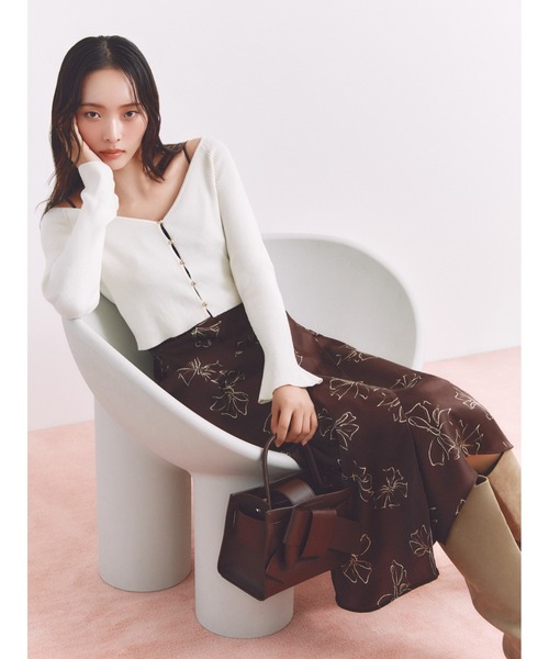 FRAY I.D（フレイアイディー）の「クロップドリブニットカーディガン（カーディガン/ボレロ・レディース・ホワイト/ブラウン/レッド/ブラック・F）」の6枚目の写真