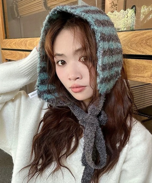 shopnikoniko(ショップニコニコ)の「ボーダー柄 紐付き ニットイヤーマフ(イヤーマフ・レディース・ピンク/ブラック/グリーン/ブルー・フリー)」の4枚目の写真