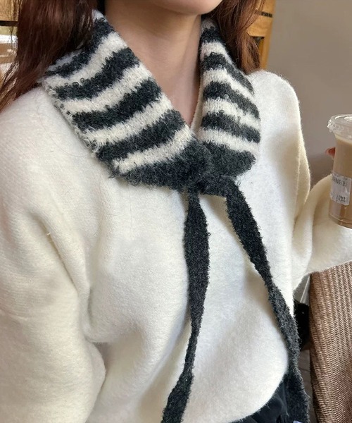 shopnikoniko(ショップニコニコ)の「ボーダー柄 紐付き ニットイヤーマフ(イヤーマフ・レディース・ピンク/ブラック/グリーン/ブルー・フリー)」の6枚目の写真