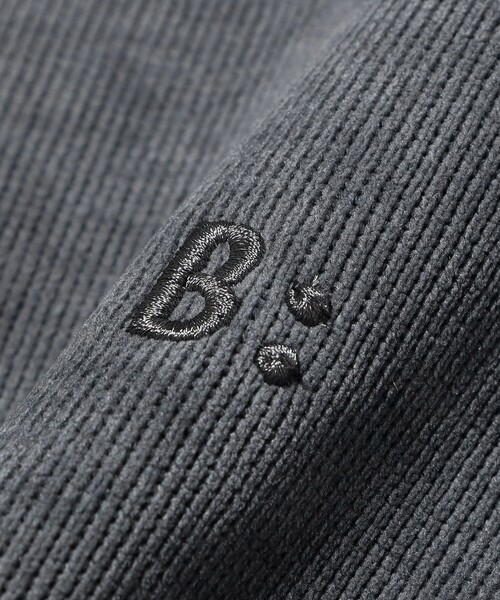 B:MING by BEAMS（ビーミングバイビームス）の「刺繍 モール クルーネック スウェット（ユニセックス）（スウェット・メンズ・チャコールグレー/ベージュ・SMALL/LARGE/X-LARGE/MEDIUM）」の7枚目の写真