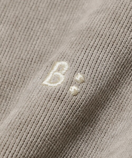 B:MING by BEAMS（ビーミングバイビームス）の「刺繍 モール クルーネック スウェット（ユニセックス）（スウェット・メンズ・チャコールグレー/ベージュ・SMALL/LARGE/X-LARGE/MEDIUM）」の13枚目の写真