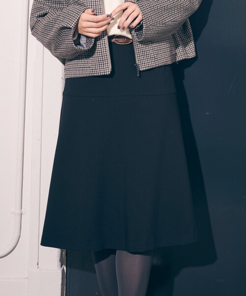 COMME CA ISM(コムサイズム)の「ミディ丈 フレアスカート(スカート・レディース・ブラック/ブラウン・LARGE/MEDIUM)」の3枚目の写真