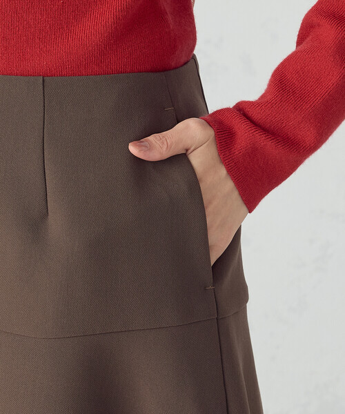COMME CA ISM(コムサイズム)の「ミディ丈 フレアスカート(スカート・レディース・ブラック/ブラウン・LARGE/MEDIUM)」の19枚目の写真