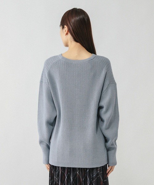 GLOBAL WORK（グローバルワーク）の「毛玉になりにくいキーネック/579675（ニット/セーター・レディース・ブラウン/ネイビー/ライトブルー/アイボリー・LARGE/MEDIUM）」の10枚目の写真