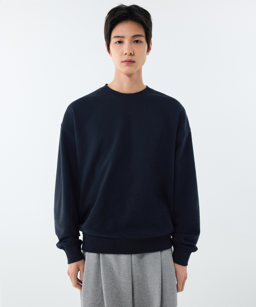 MUSINSA STANDARD（ムシンサスタンダード）の「オーバーサイズスウェットシャツ[ネイビー]（スウェット・メンズ・その他・SMALL/MEDIUM/LARGE/X-LARGE/XX-LARGE/XXX-LARGE）」の3枚目の写真