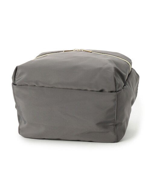 ITS'DEMO(イッツデモ)の「◆高密度ポリ10ポケットミディリュック(バックパック/リュック・レディース・ネイビー/ベージュ/ダークグレー/ブラック・00)」の20枚目の写真