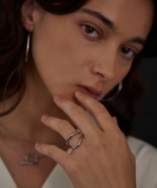 CENE（セネ）の「【CENE】セネ/ストロークリング（リング・レディース・ゴールド/シルバー・#9/#11/#13）」の2枚目の写真