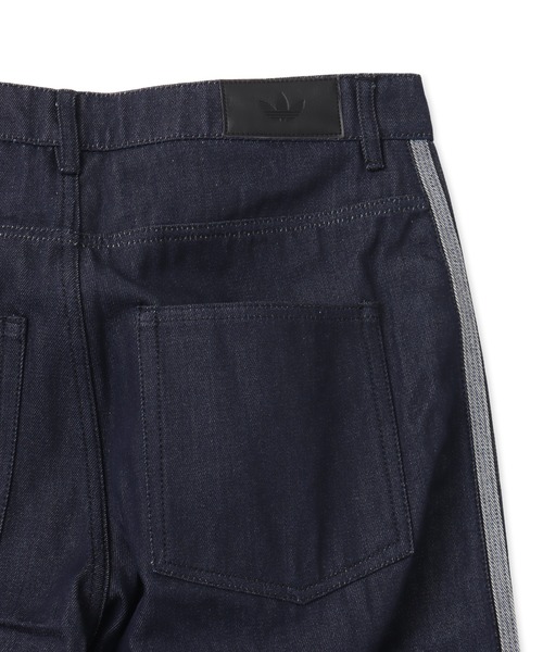 adidas(アディダス)の「adidas DENIM FIREBIRD TRACK PANTS / アディダス デニム ファイヤーバード トラックパンツ(デニムパンツ・メンズ・インディゴブルー・30inch/32inch/34inch/36inch)」の6枚目の写真