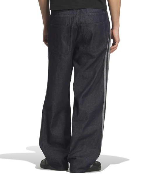 adidas(アディダス)の「adidas DENIM FIREBIRD TRACK PANTS / アディダス デニム ファイヤーバード トラックパンツ(デニムパンツ・メンズ・インディゴブルー・30inch/32inch/34inch/36inch)」の9枚目の写真