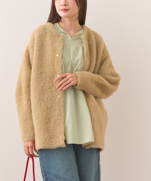 OMNES（オムネス）の「フェザーヤーンダブルフェイスニットカーディガン（カーディガン/ボレロ・レディース・ベージュ/グレー・FREE）」の5枚目の写真