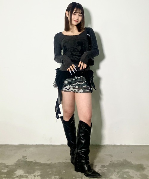 .KOM(ドットコム)の「A'GEM/9 × .kom 『.KOMZ/ドットケーオーエムゼット』 シャドウフリル シアーロングスリーブカットソー(Tシャツ/カットソー・レディース・ホワイト/グレー・FREE)」の16枚目の写真