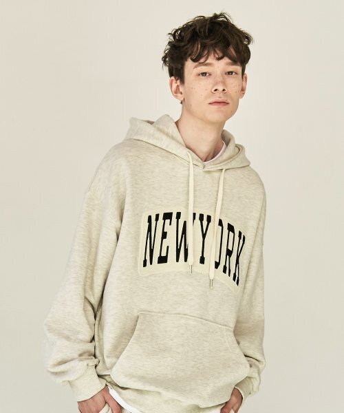 PAPERBOY(ペーパーボーイ)の「チェーンニューヨークフードパーカー-オートミール(パーカー・レディース・その他・LARGE/MEDIUM/SMALL/X-LARGE)」の2枚目の写真