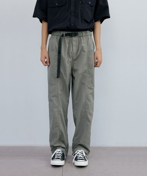 ENDOOR（エンドア）の「Two-way wind pants (olive gray)（その他パンツ・メンズ・その他・1/2）」の2枚目の写真