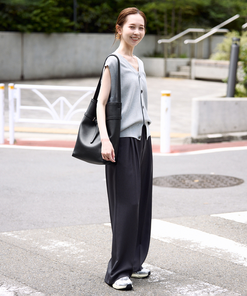 SLOBE IENA（スローブイエナ）の「《WEB限定/追加4》SLOBE ベルトスクエアトートバッグ（ショルダーバッグ・レディース・ブラック・FREE）」の9枚目の写真