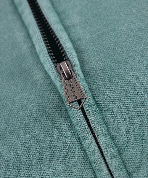 SUPPLIER(サプライヤー)の「A'GEM/9 × .kom 『SUPPLIER/サプライヤー』 Distressed Cross Zip Hoodie/ダメージ加工クロスジップパーカー(パーカー・メンズ・グリーン/ブラック・XL/L)」の13枚目の写真
